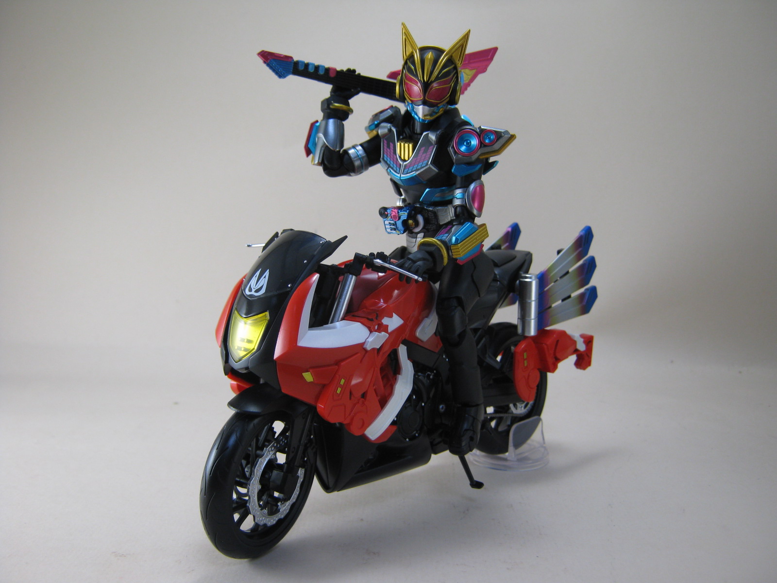 �u�[�X�g���C�J�[�ɏ��i�[�S